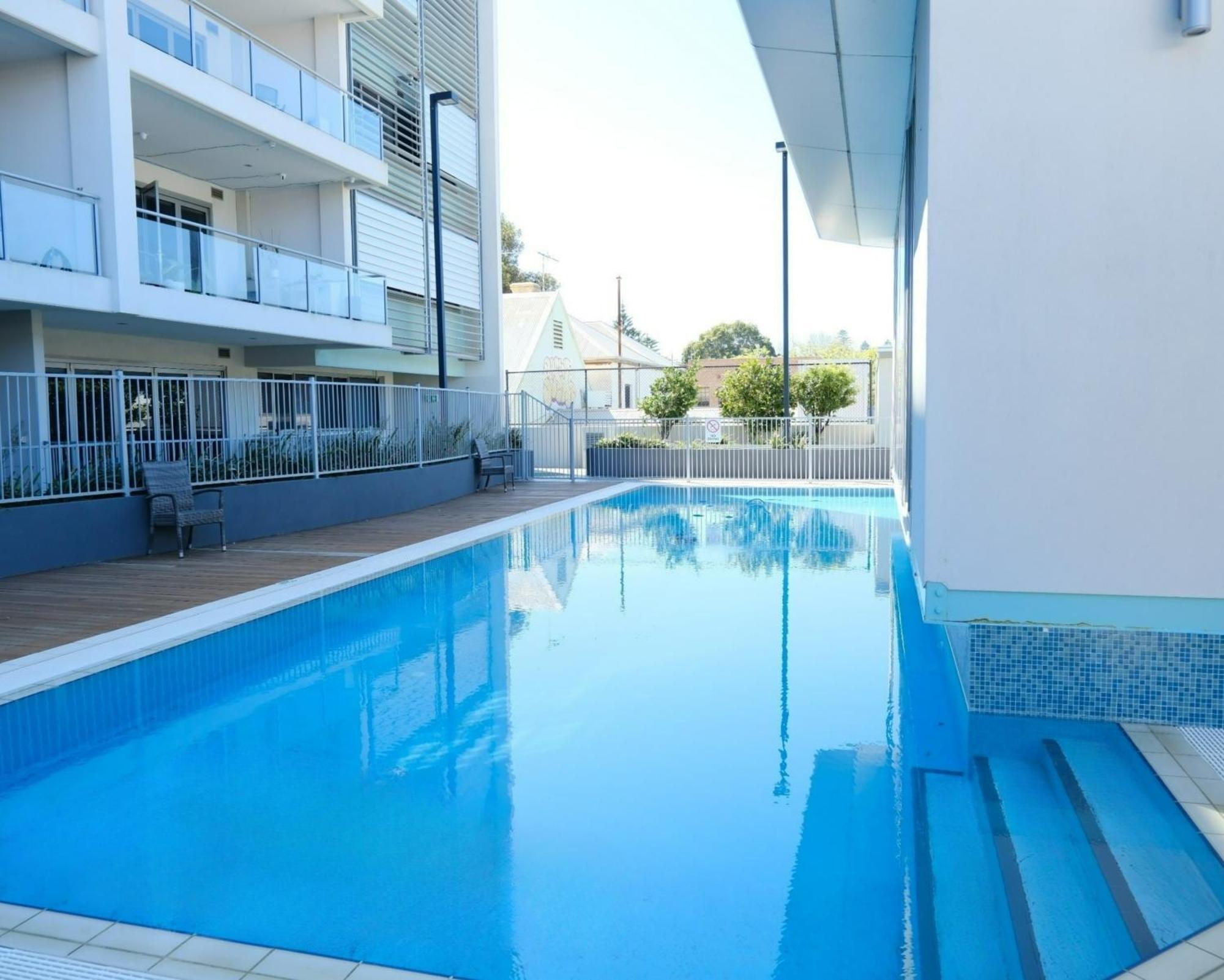 Gallery Serviced Aparthotel 3*